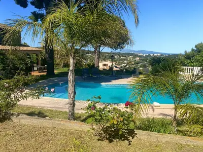Piscine de l'établissement La Pastourelle - 360 Sea , Cap d'Antibes & Mountain View ou située à proximité
