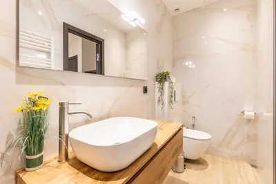 Salle de bains dans l'établissement Bliss Triplex - Hyper Centre - Sauna - BBQ - Jacuzzi - LRACANNES