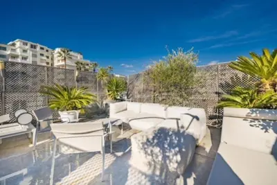 Vue générale sur la montagne ou vue sur la montagne depuis l'appartement