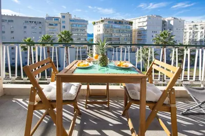 Balcon ou terrasse dans l'établissement Croisette et Plages - Lumineux deux pièces - FW