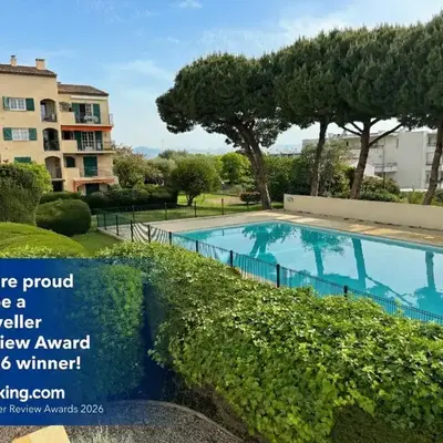 Superb apartment in provenzal residence with pool