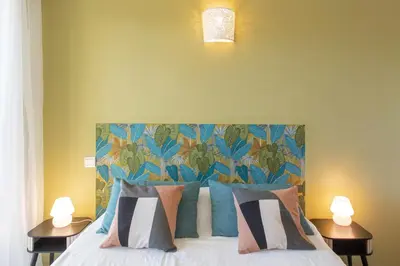 Un ou plusieurs lits dans un hébergement de l'établissement A13 - Staywiz us -1 BDR Garden floor Fontonne - AC, Pool & Parking