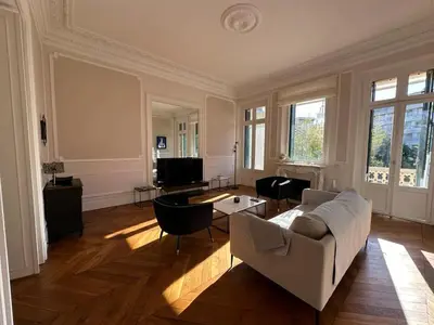 Coin salon dans l'établissement C025 Villa Toscane Bel Appartement Bourgeois