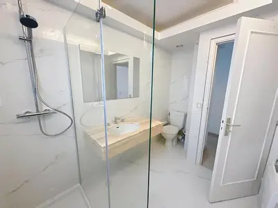 Salle de bains dans l'établissement 78m2 Terrasse vue mer à 50m de la Croisette