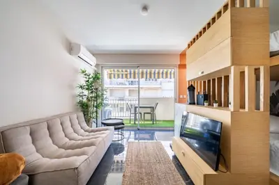 Coin salon dans l'établissement Sublime studio in the center of Cannes