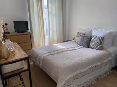 Un ou plusieurs lits dans un hébergement de l'établissement Cannes banane, T2 centre ville, 400 m des plages