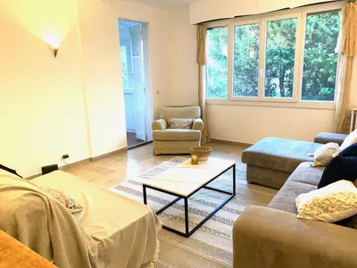 Coin salon dans l'établissement La Maison by Simone, la vrai