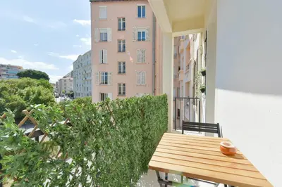 Balcon ou terrasse dans l'établissement Rare luxury 3-Br near the Croisette