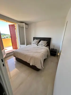 Un ou plusieurs lits dans un hébergement de l'établissement Home Sweet Home Vallauris