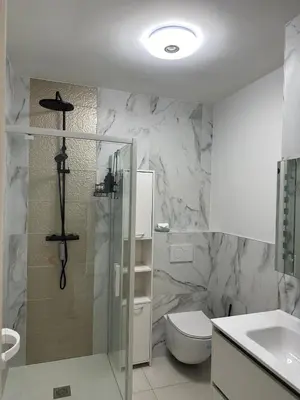 Salle de bains dans l'établissement Super Apartment, Parking, Terrace, Lift, WIFI, Palm Beach, Cannes