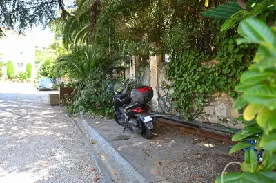 Jardin de l'établissement Cité Saint Paul Terrasse Parking Clim Wifi Sauna