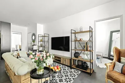 Télévision ou salle de divertissement dans l'établissement Immogroom - T4 - Center - 8 min from Palais