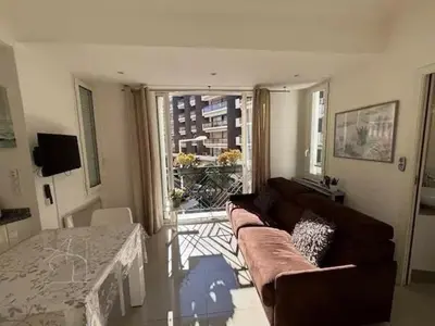 Télévision ou salle de divertissement dans l'établissement Elegant studio a 50m de la Croisette et ses plages - Ada Serenity Beach