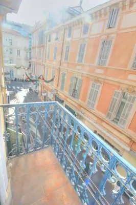 Balcon ou terrasse dans l'établissement ALC - FONT3 - 10 min PALAIS