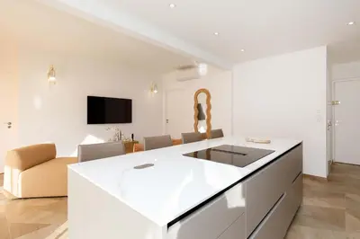 Télévision ou salle de divertissement dans l'établissement Carlton area lux 2 beds 2 baths