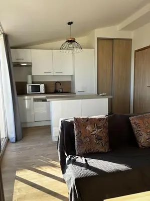 Cuisine ou kitchenette dans l'établissement ROOFTOP vue mer
