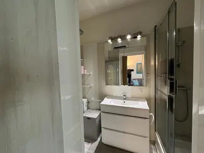 Salle de bains dans l'établissement Studio Cannes Carré d'Or