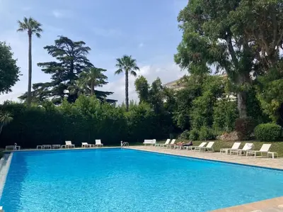 Piscine de l'établissement Cocon paradisiaque avec piscine, terrasse, jardin au calme absolu ou située à proximité