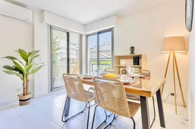 Plan de l'établissement Le Calmette - Logement Confort Centre Cannes