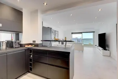 Cuisine ou kitchenette dans l'établissement Croisette sea view