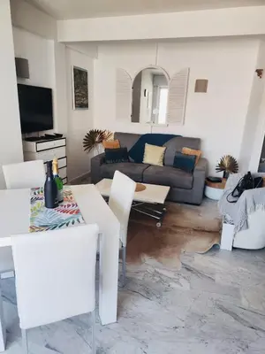 Coin salon dans l'établissement Appartement Cannes Centre Proche de la Croisette!