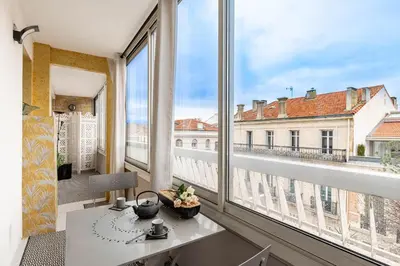 Balcon ou terrasse dans l'établissement Appartement Cannes Centre Proche de la Croisette!