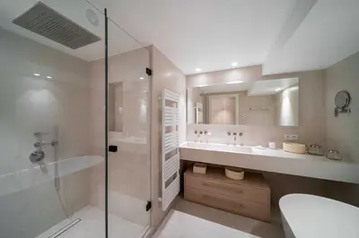 Salle de bains dans l'établissement Charming oasis with terrace 4 BD- 8P - Cannes