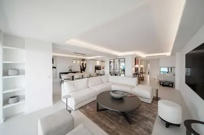 Coin salon dans l'établissement Charming oasis with terrace 4 BD- 8P - Cannes