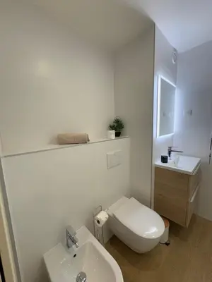 Salle de bains dans l'établissement Le studio Palm Beach, Clim ,Parking, Neuf