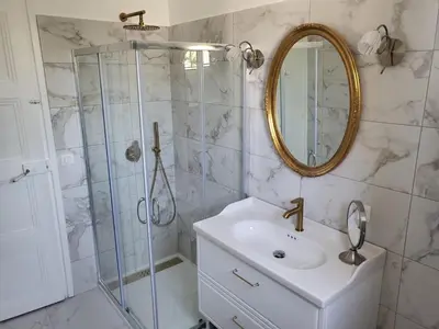 Salle de bains dans l'établissement Cannes - proche des plages de la célèbre Croisette