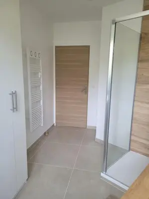 Salle de bains dans l'établissement Grand T2 vue mer dans résidence de standing, parking, pointe croisette