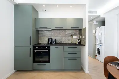 Cuisine ou kitchenette dans l'établissement Hypercentre - 5mn croisette - Palais - Plage - CF