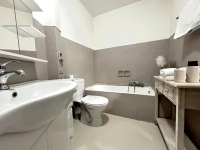 Salle de bains dans l'établissement 30m2 vue mer terrasse à 1min des plages