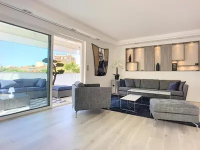 Plan de l'établissement Cannes Maria Luxe et confort à 10 min à pied de la Croisette et du Palais