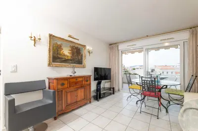 Plan de l'établissement Cœur de Cannes Élégance & Détente avec Terrasse