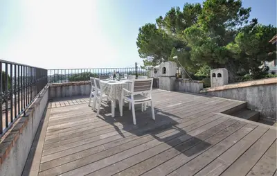 Balcon ou terrasse dans l'établissement Lovely Home In Antibes