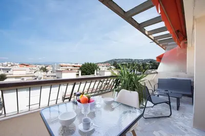 Balcon ou terrasse dans l'établissement 1-Br Renovated Near Croisette