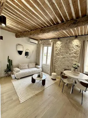 Coin salon dans l'établissement New Charming Apartment Old Town