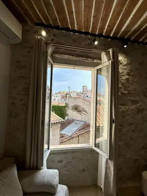 Coin salon dans l'établissement New Charming Apartment Old Town