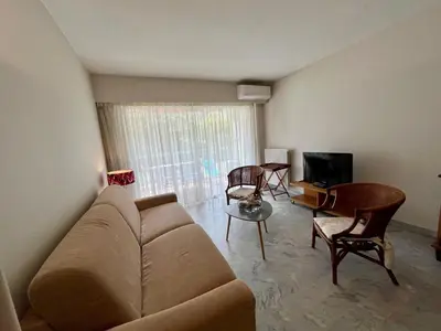Télévision ou salle de divertissement dans l'établissement L'Hacienda
