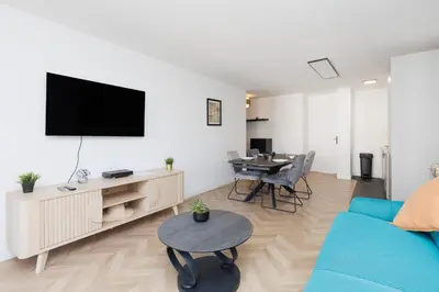 Télévision ou salle de divertissement dans l'établissement Le Velvet - 6p - Croisette - Parking & Terrasse