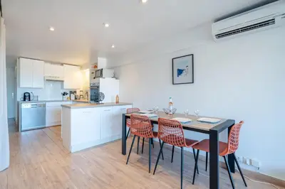 Cuisine ou kitchenette dans l'établissement 3 pièces proche parc naturel et mer, parking, climatisation