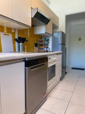 Cuisine ou kitchenette dans l'établissement Charming apartment in the centre of Cannes