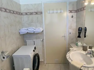 Salle de bains dans l'établissement Charming apartment in the centre of Cannes