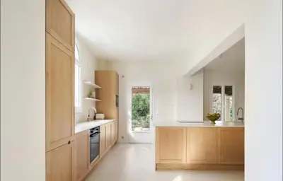 Cuisine ou kitchenette dans l'établissement Villa El Sol Antibes