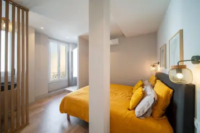 Un ou plusieurs lits dans un hébergement de l'établissement REF 1943 - Cannes Centre - Apartment for rent
