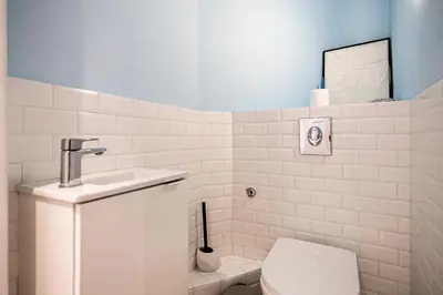 Salle de bains dans l'établissement Elegance and Refinement, proximity to La Croisette