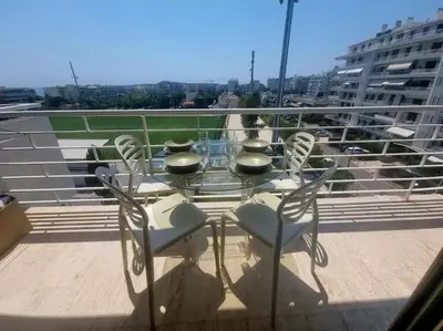 Balcon ou terrasse dans l'établissement New top floor avec vue mer, Croisette à Palm Beach