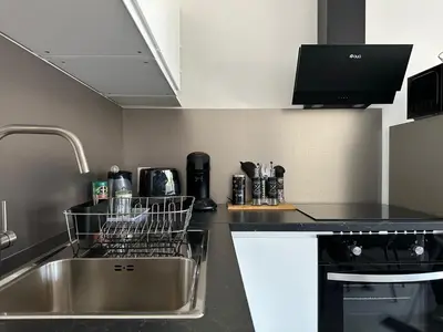 Cuisine ou kitchenette dans l'établissement Appartement cosy à 2 pas de la Croisette