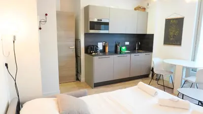 Cuisine ou kitchenette dans l'établissement Proche Carlton & Croisette, Appartement 303